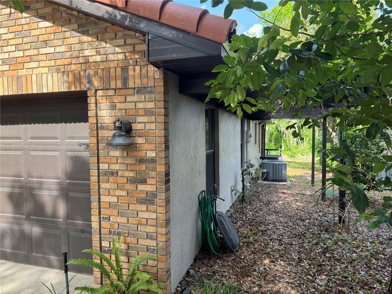 EUSTIS HARBOR ISLAND VILLAS - Residential