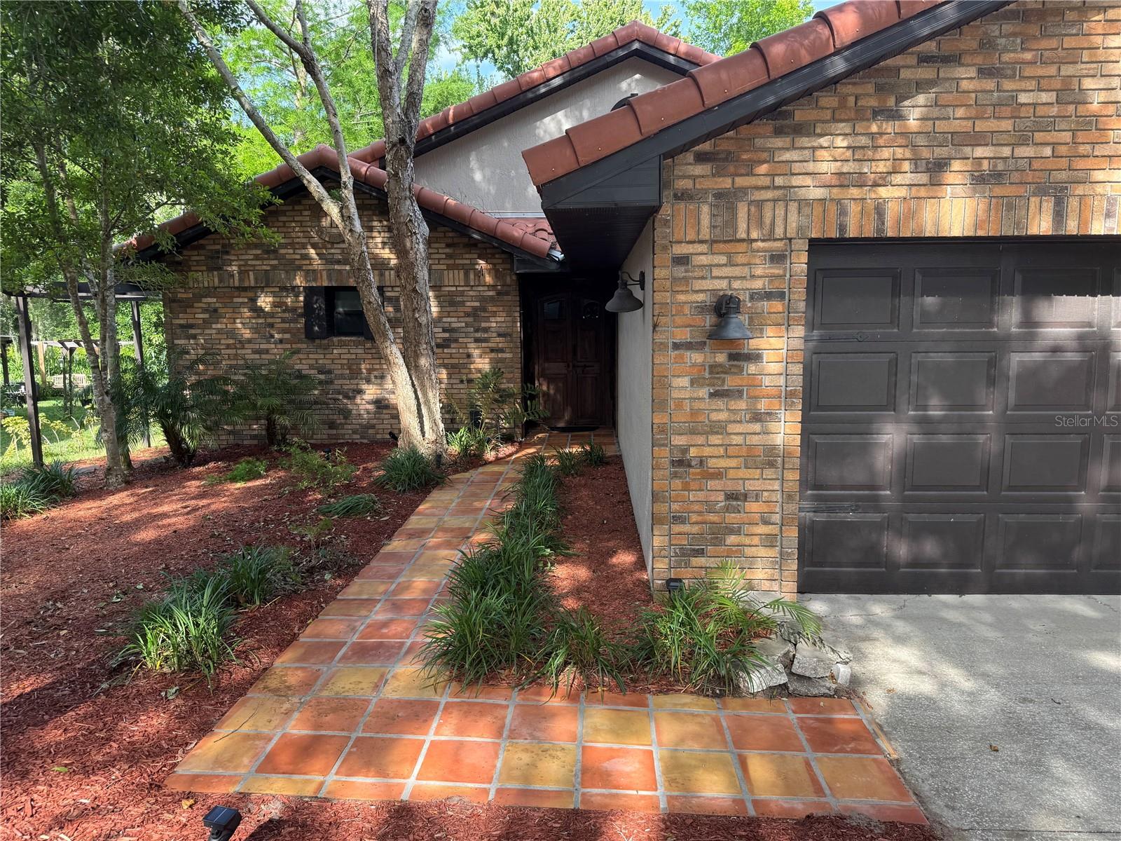 39 FOREST LANE