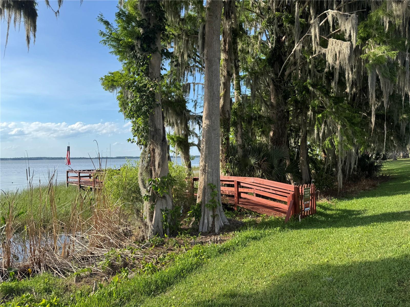 EUSTIS HARBOR ISLAND VILLAS - Residential