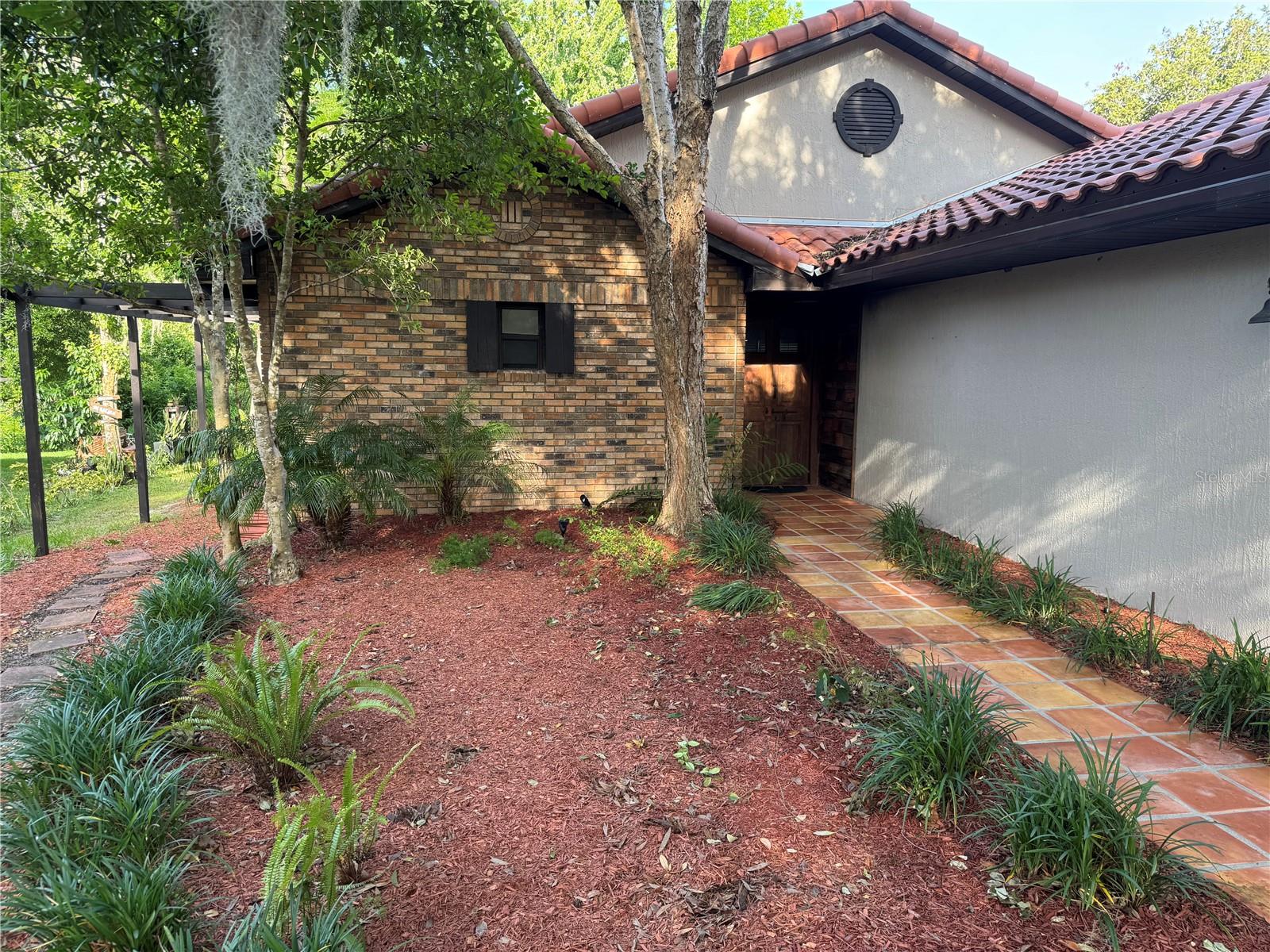 EUSTIS HARBOR ISLAND VILLAS - Residential