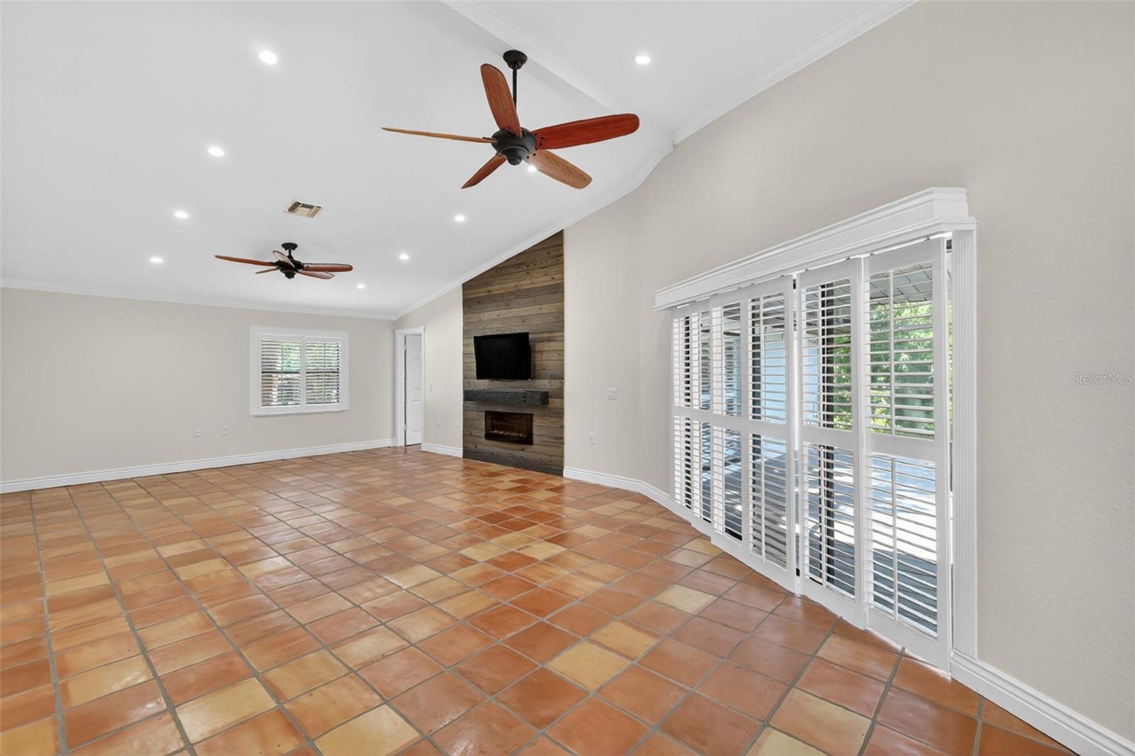 EUSTIS HARBOR ISLAND VILLAS - Residential