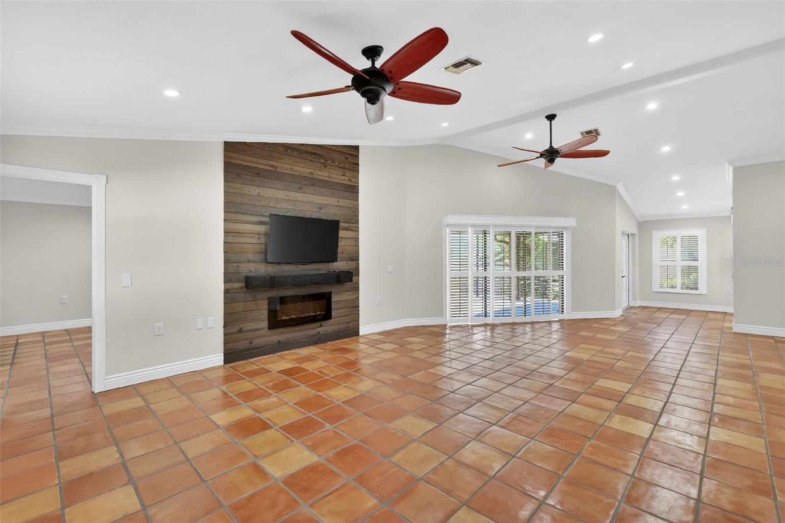 EUSTIS HARBOR ISLAND VILLAS - Residential