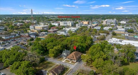 Tiny photo for 118 NE Tuscawilla Avenue, Ocala, FL 34470 (MLS # OM722407)