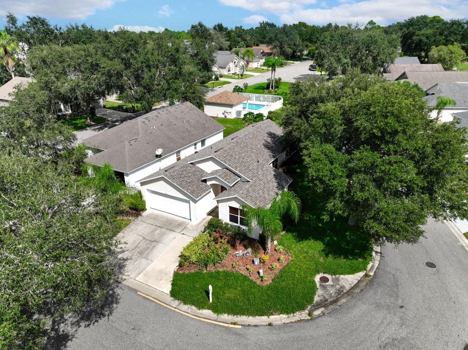 HEMINGWAY PLACE PH 02 - Residential Lease