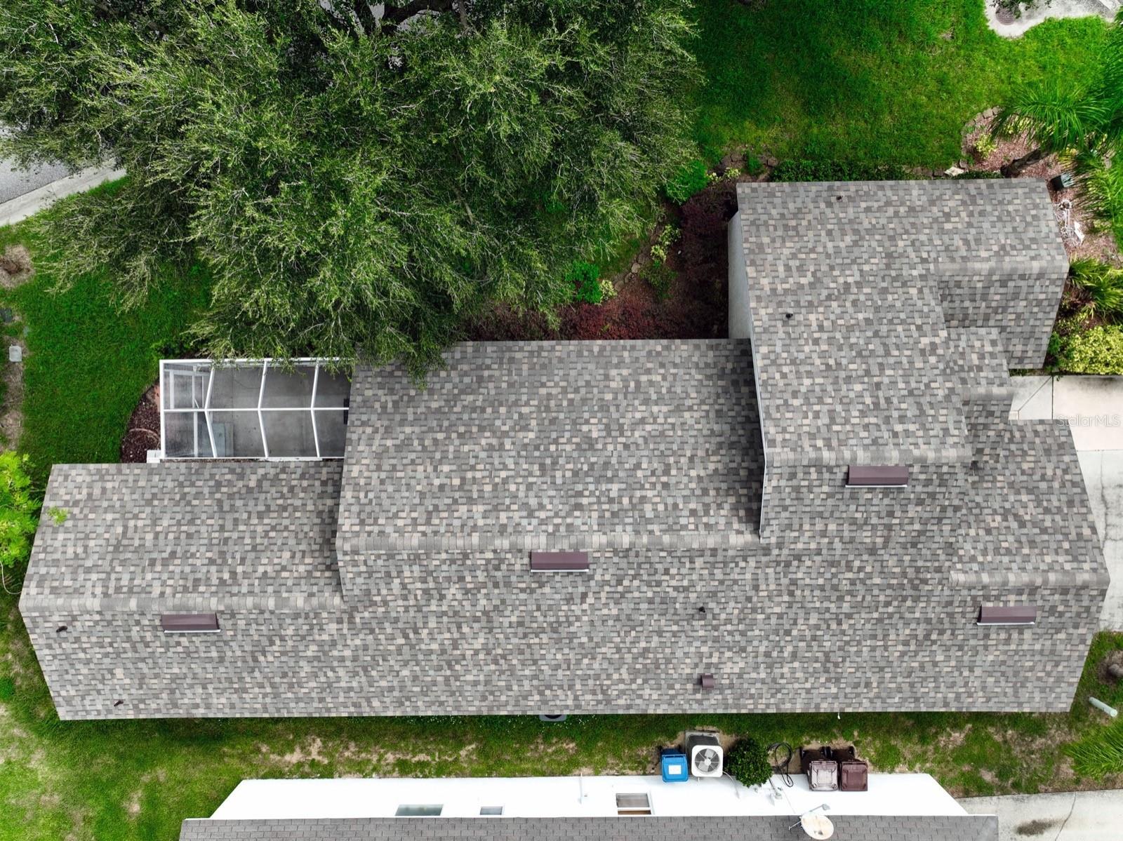 HEMINGWAY PLACE PH 02 - Residential Lease