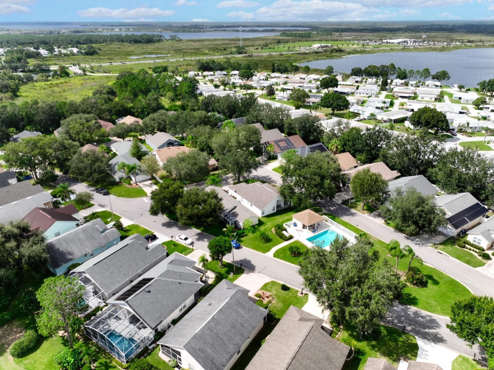 HEMINGWAY PLACE PH 02 - Residential Lease