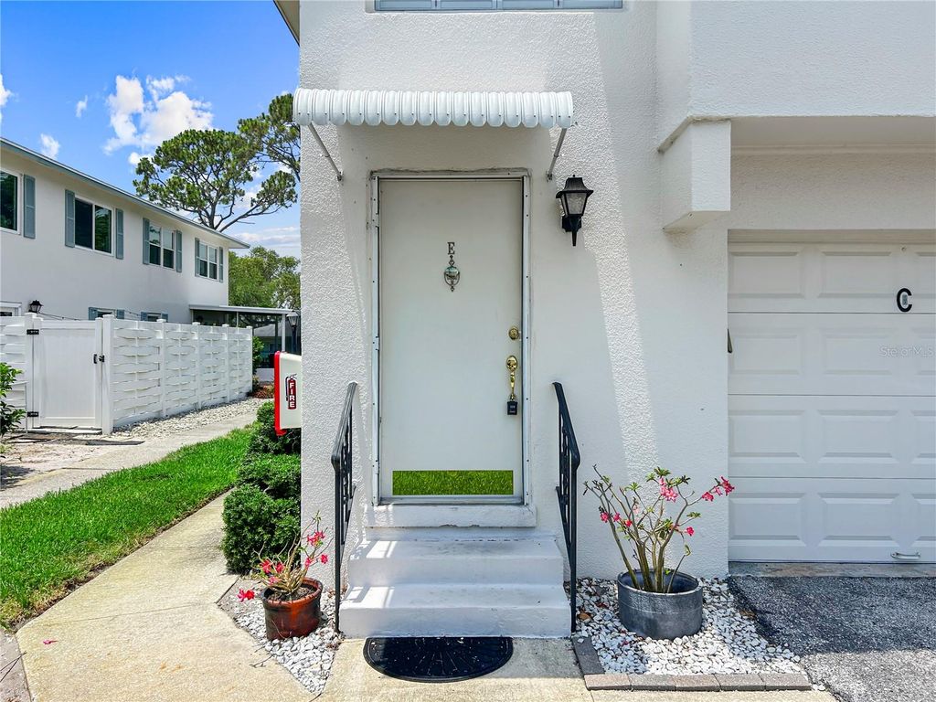 Photo of 3265 40th Way S #E, St Petersburg, FL 33711 (MLS # TB8403790)