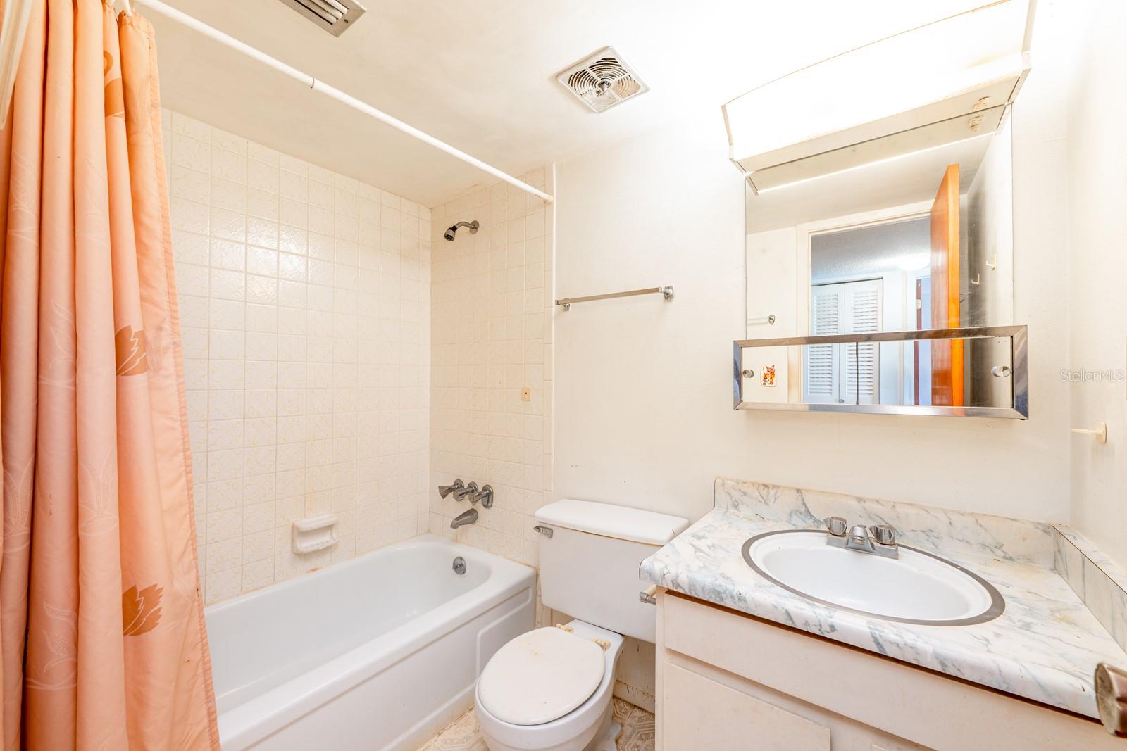 TERRA CONDO - Residential