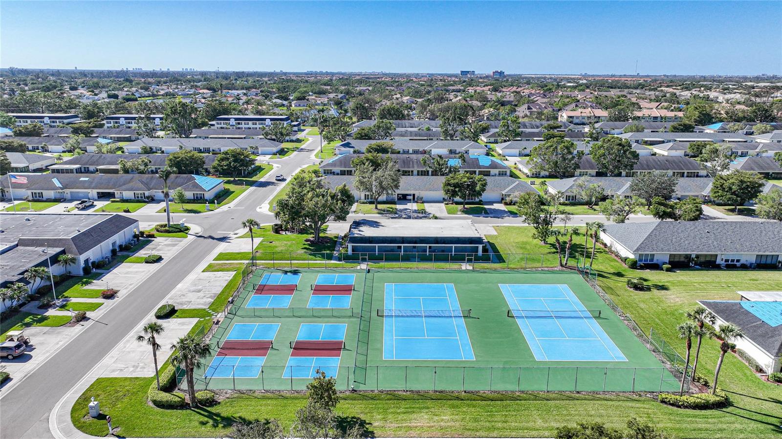 BRANDYWINE CONDO PH 02 - Residential