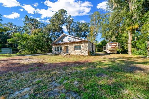 2200 NE 11TH COURT OCALA FL 34470