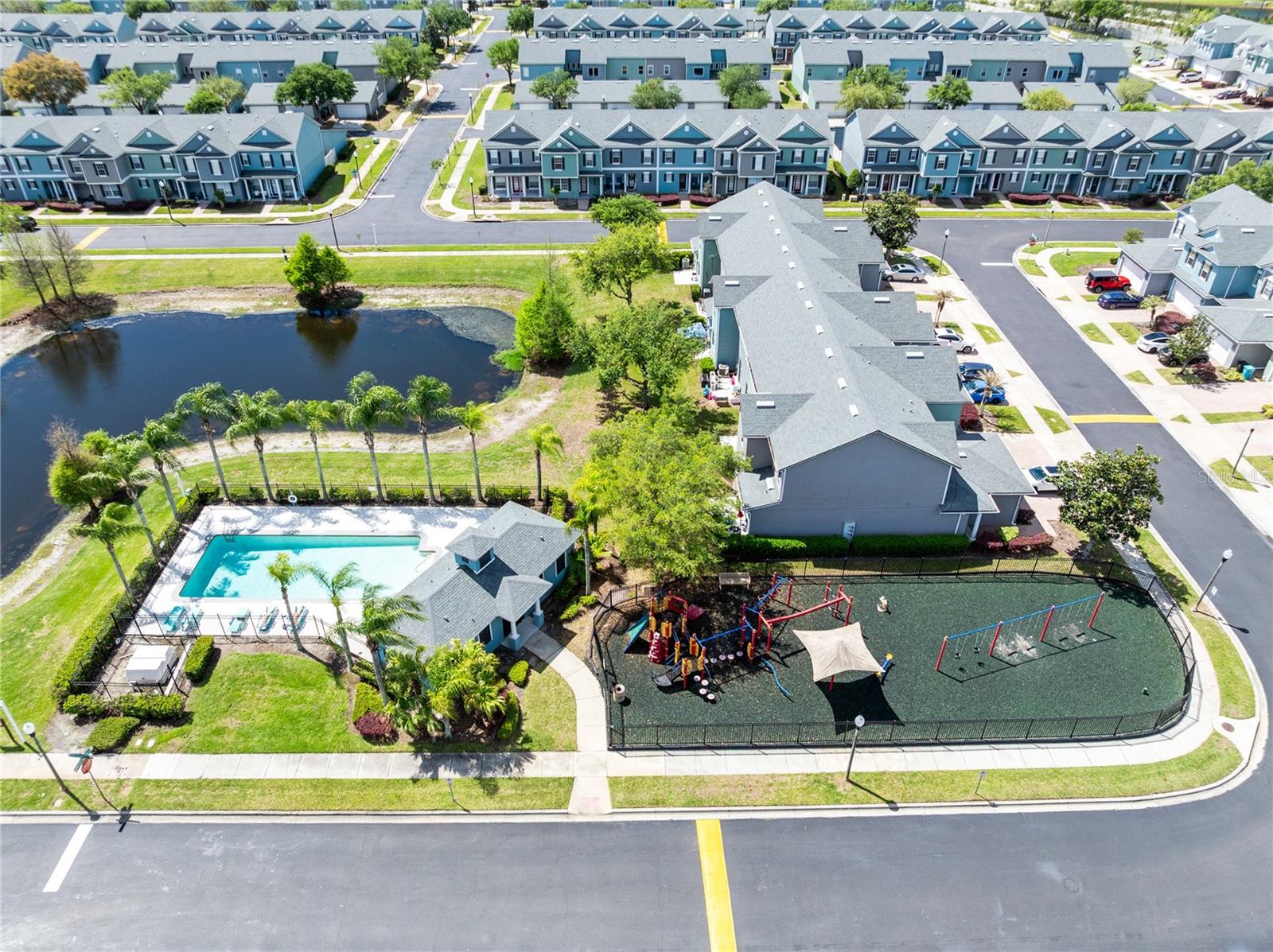 LEE VISTA SQUARE - Residential