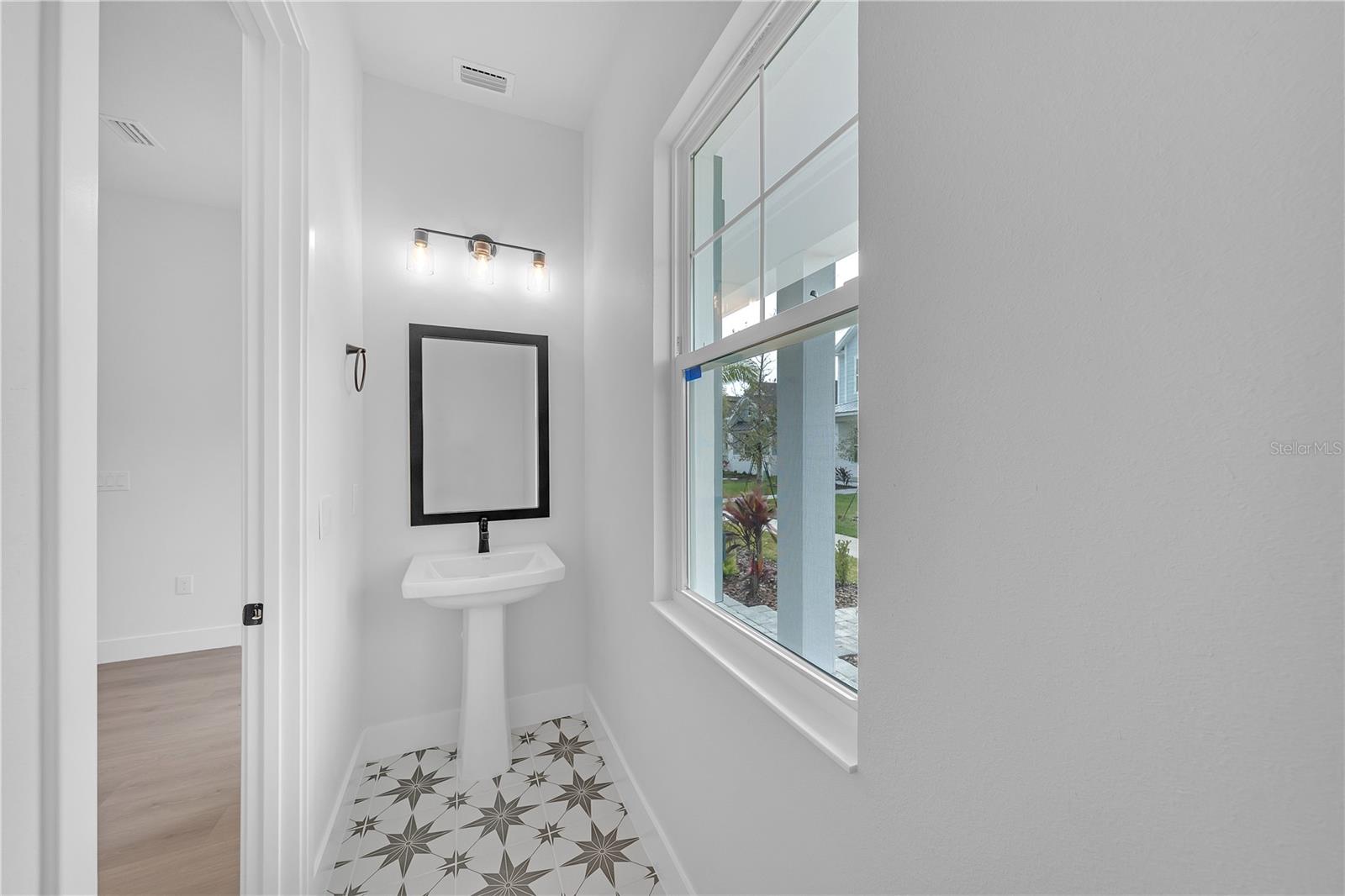 EMERALD LANDING AT WATERSIDE - Residential Lease