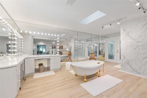 Tiny photo for 10745 SE Sunset Harbor Road, Summerfield, FL 34491 (MLS # OM707627)