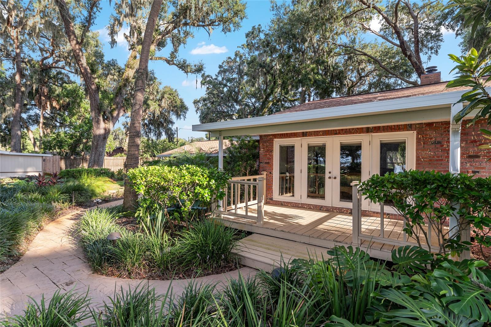 SUNSET ACRES - Residential