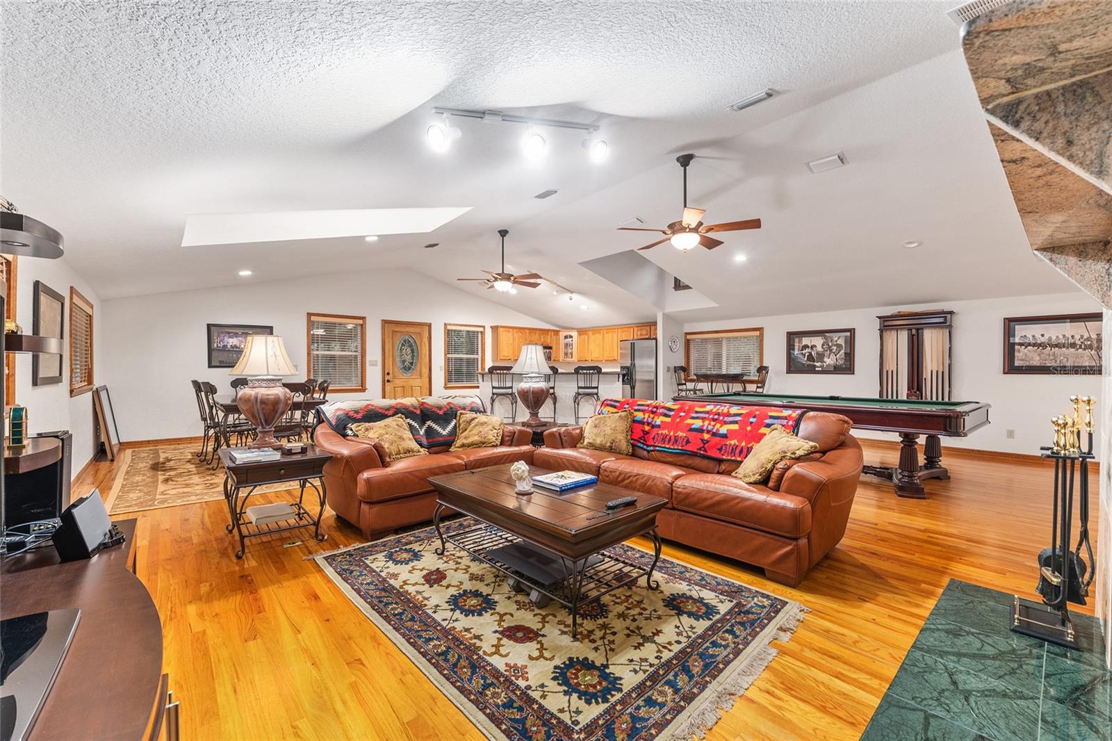 SUNSET ACRES - Residential