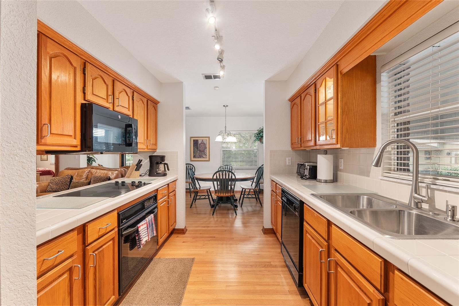 SUNSET ACRES - Residential