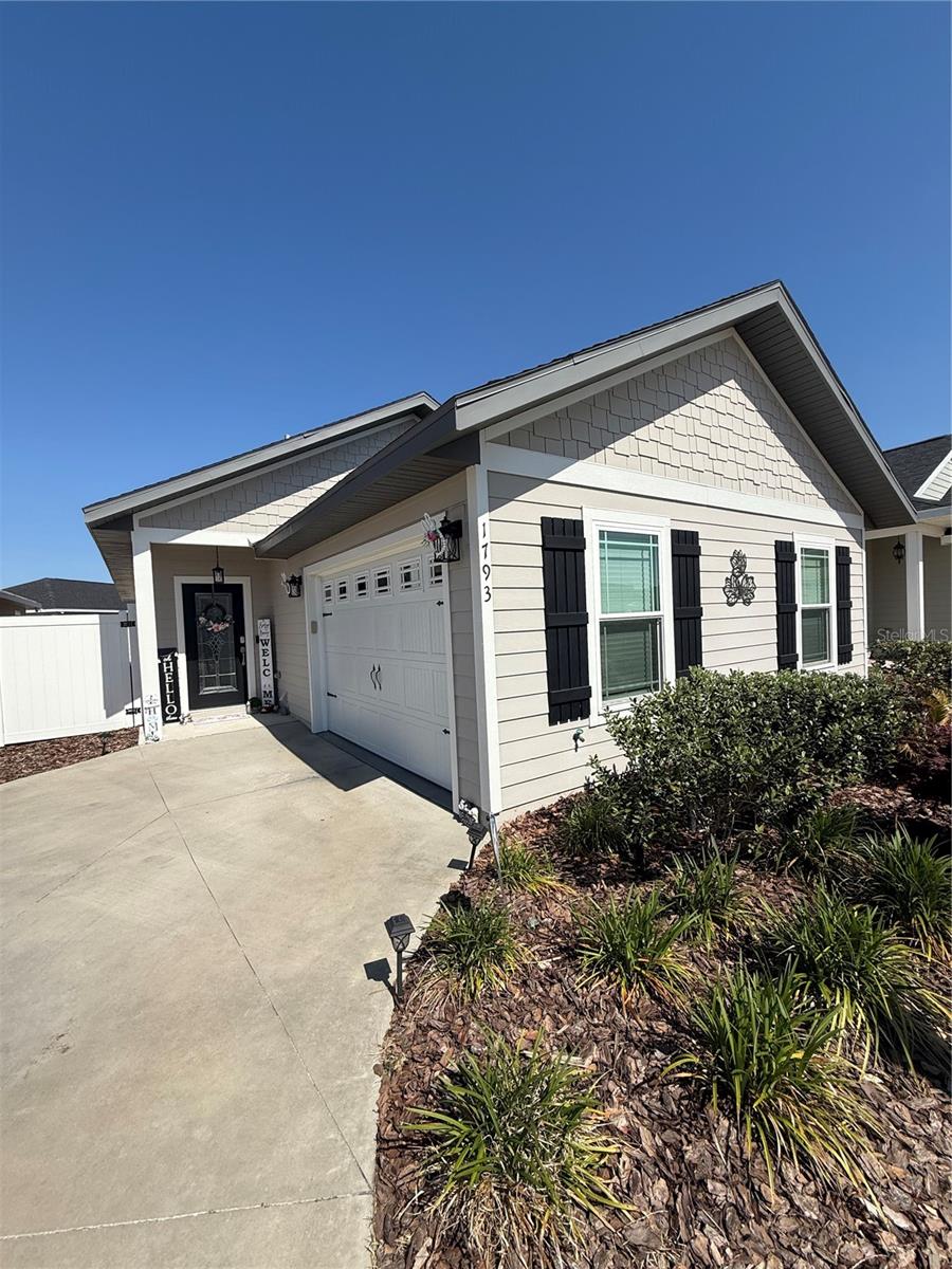 Listing image 1