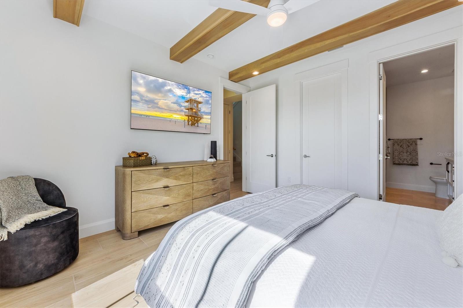 SHORE ACRES FOURTH ADD - Residential