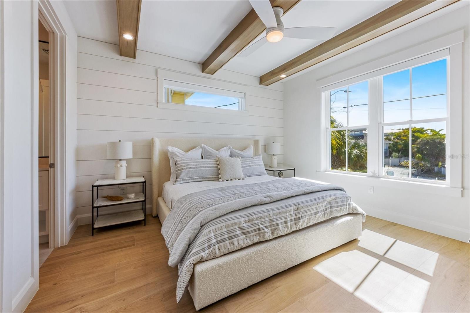 SHORE ACRES FOURTH ADD - Residential