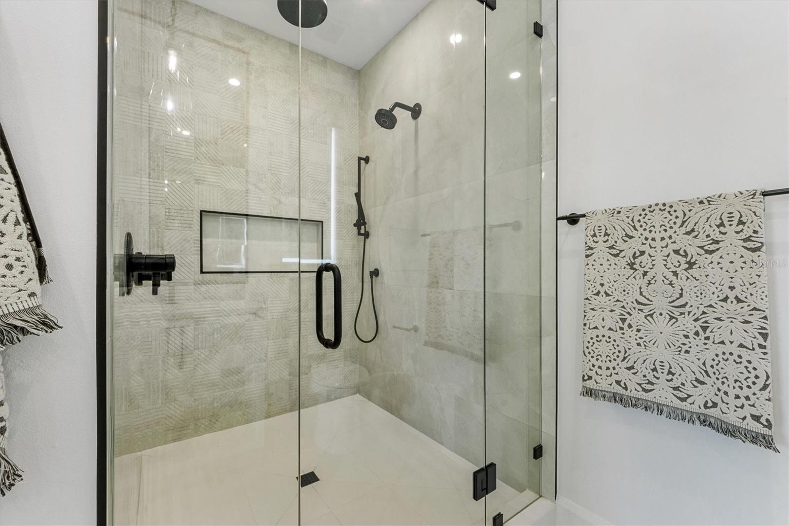 SHORE ACRES FOURTH ADD - Residential