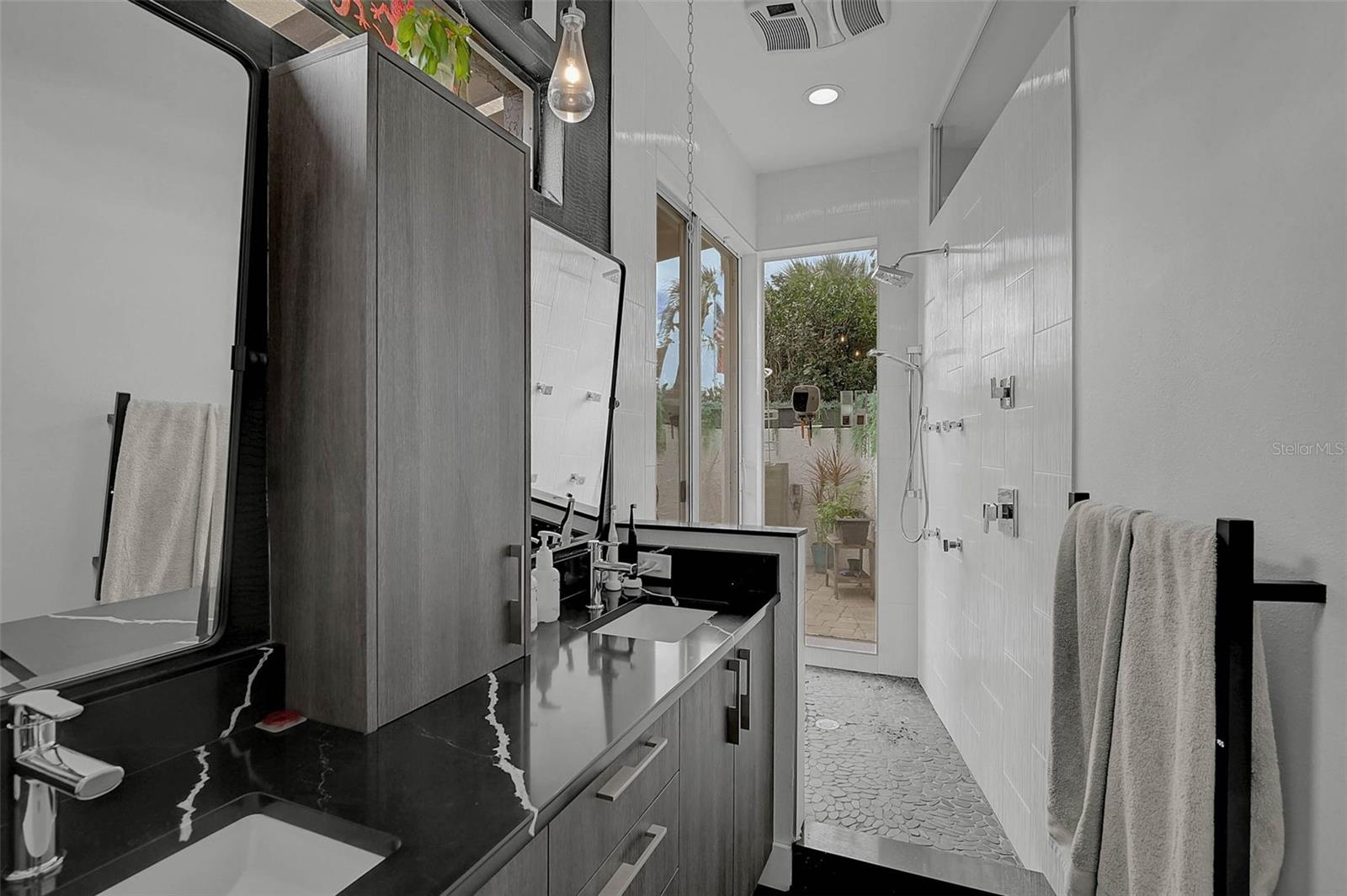 SIESTAS BAYSIDE WATERSIDE WOOD - Residential