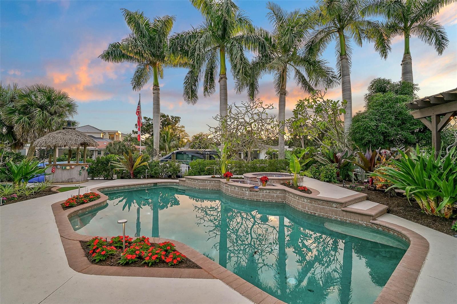 SIESTAS BAYSIDE WATERSIDE WOOD - Residential