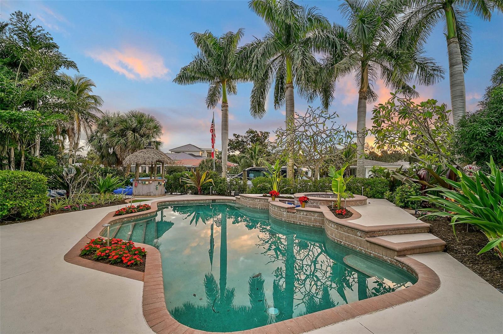 SIESTAS BAYSIDE WATERSIDE WOOD - Residential