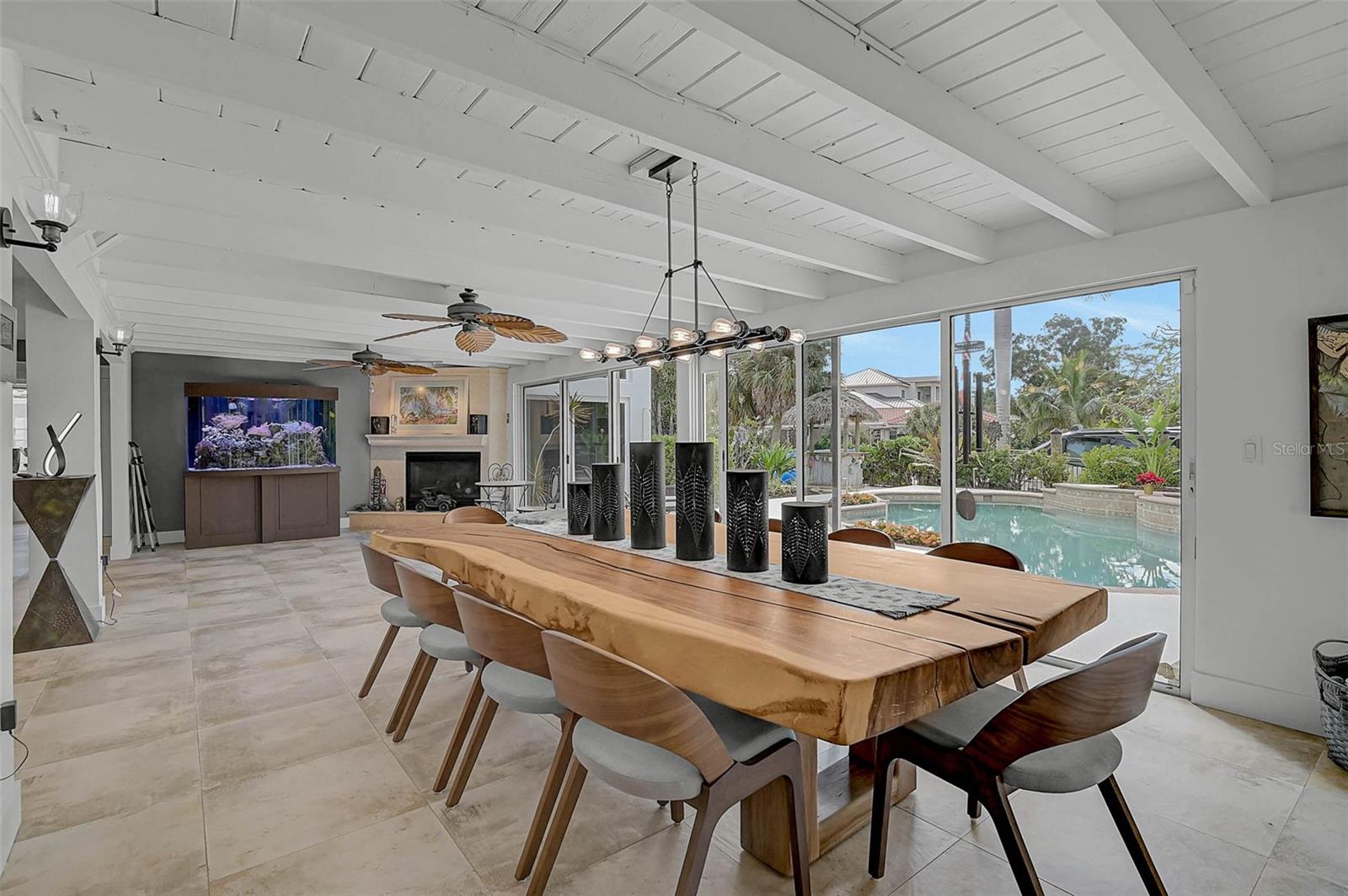 SIESTAS BAYSIDE WATERSIDE WOOD - Residential