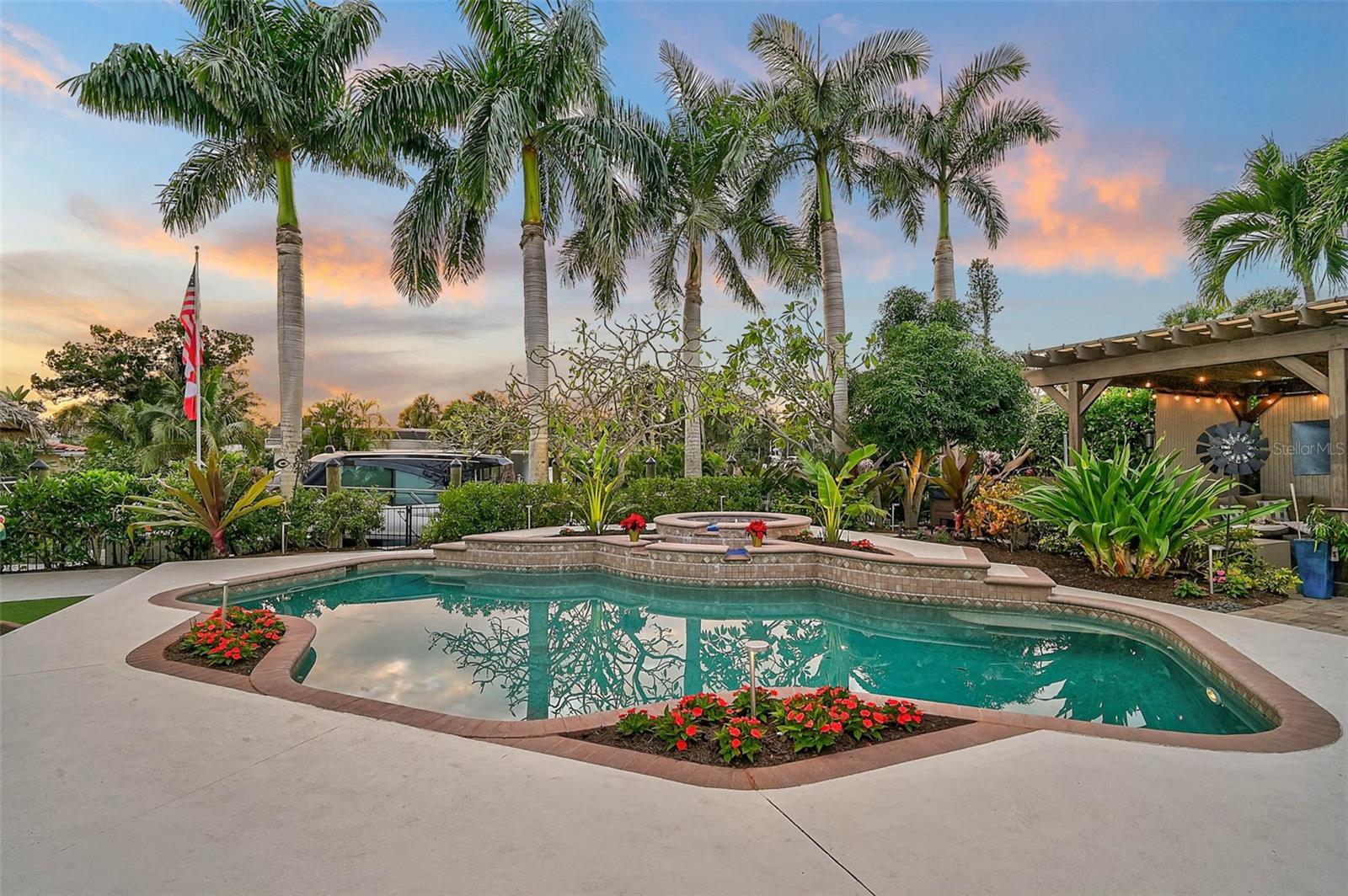 SIESTAS BAYSIDE WATERSIDE WOOD - Residential