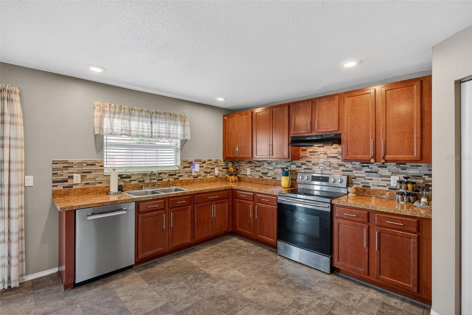 MOSS LANDING PH 1 - Residential