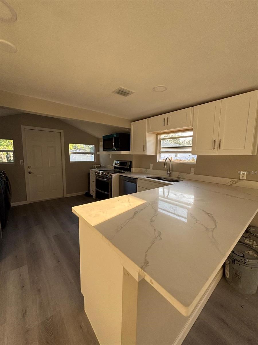 INWOOD - Residential