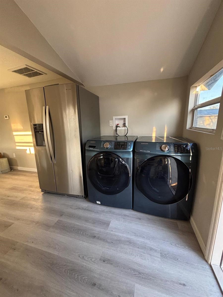 INWOOD - Residential