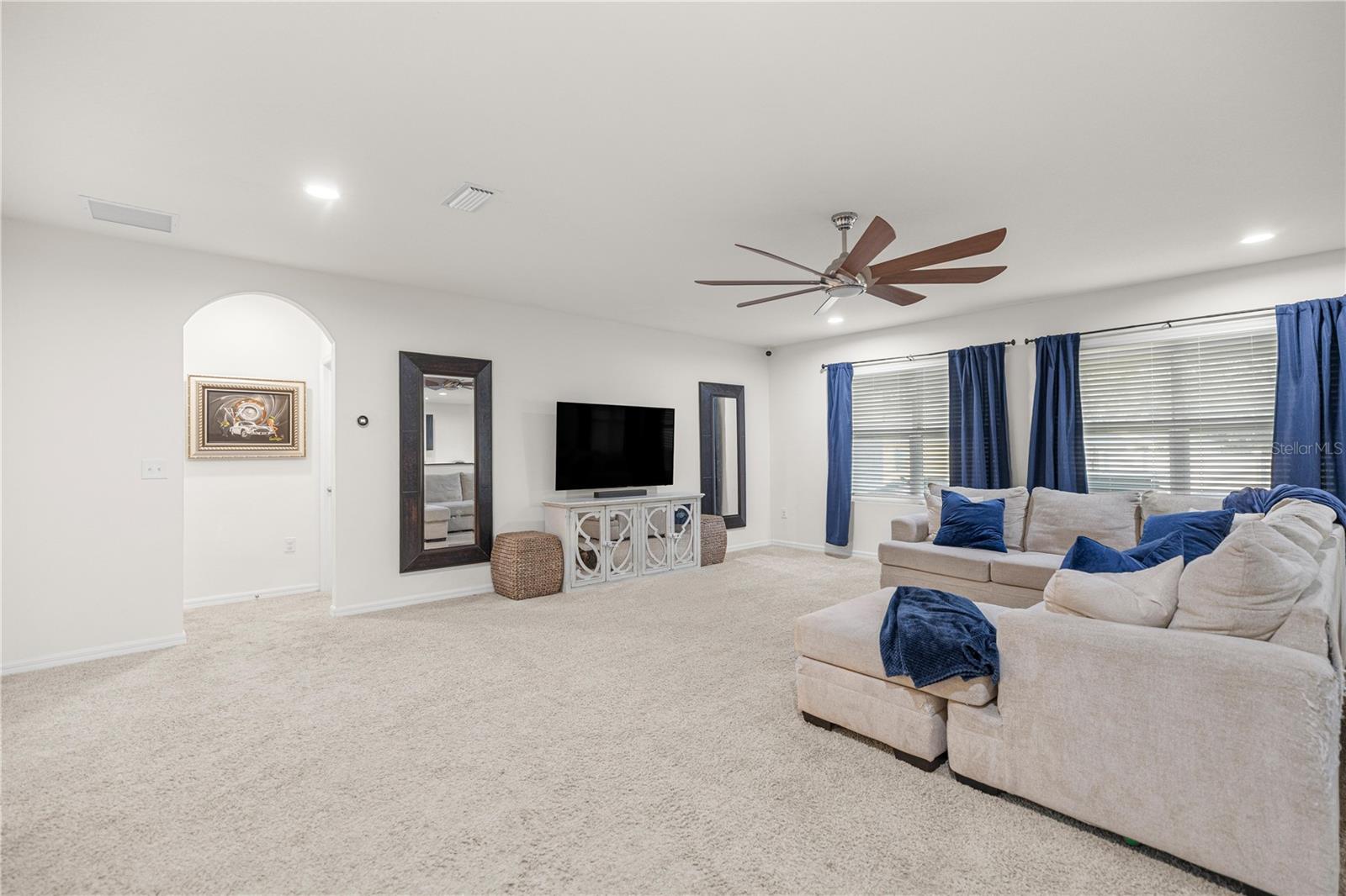 COBBLESTONE NORTH - Residential