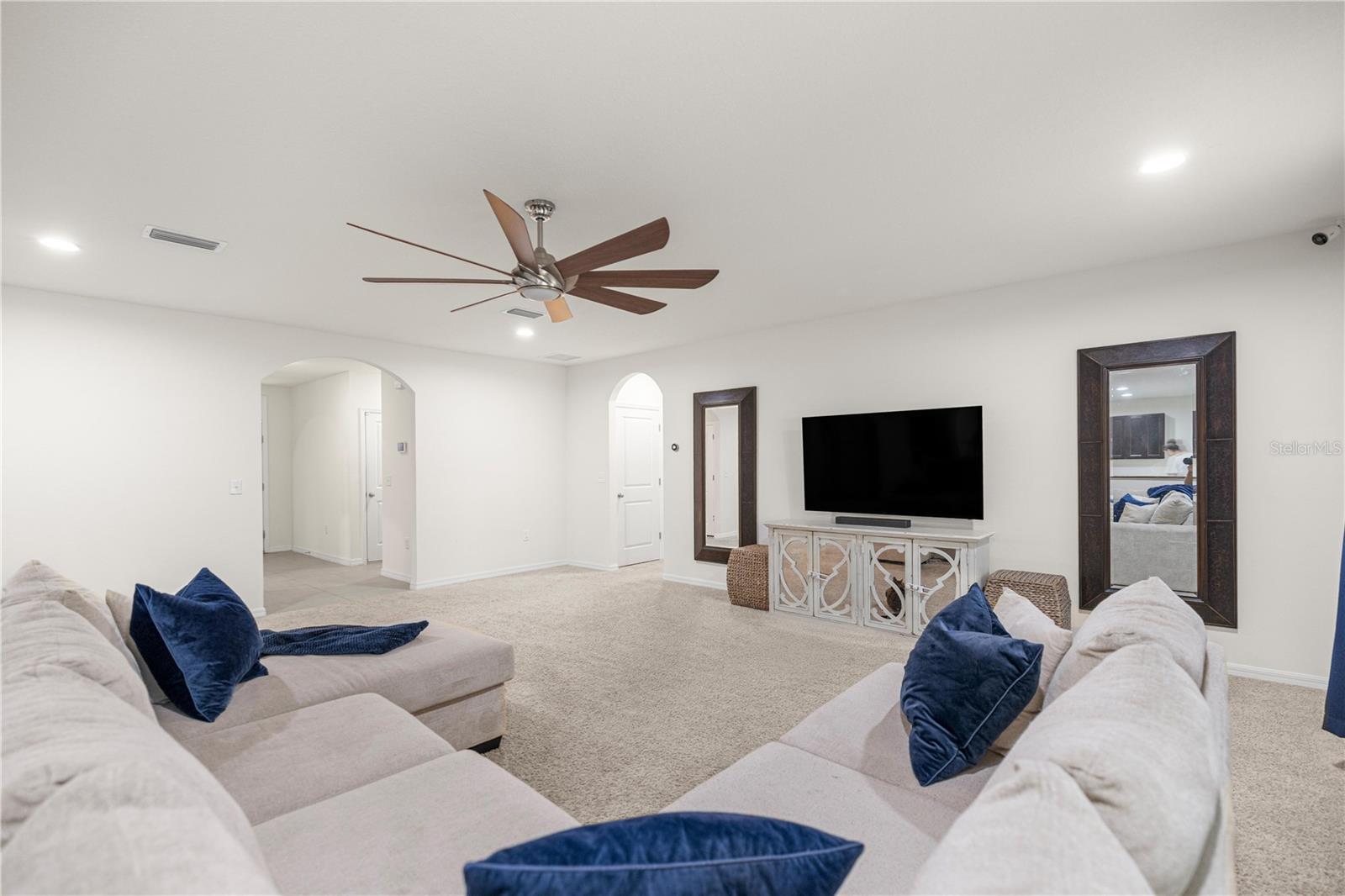 COBBLESTONE NORTH - Residential