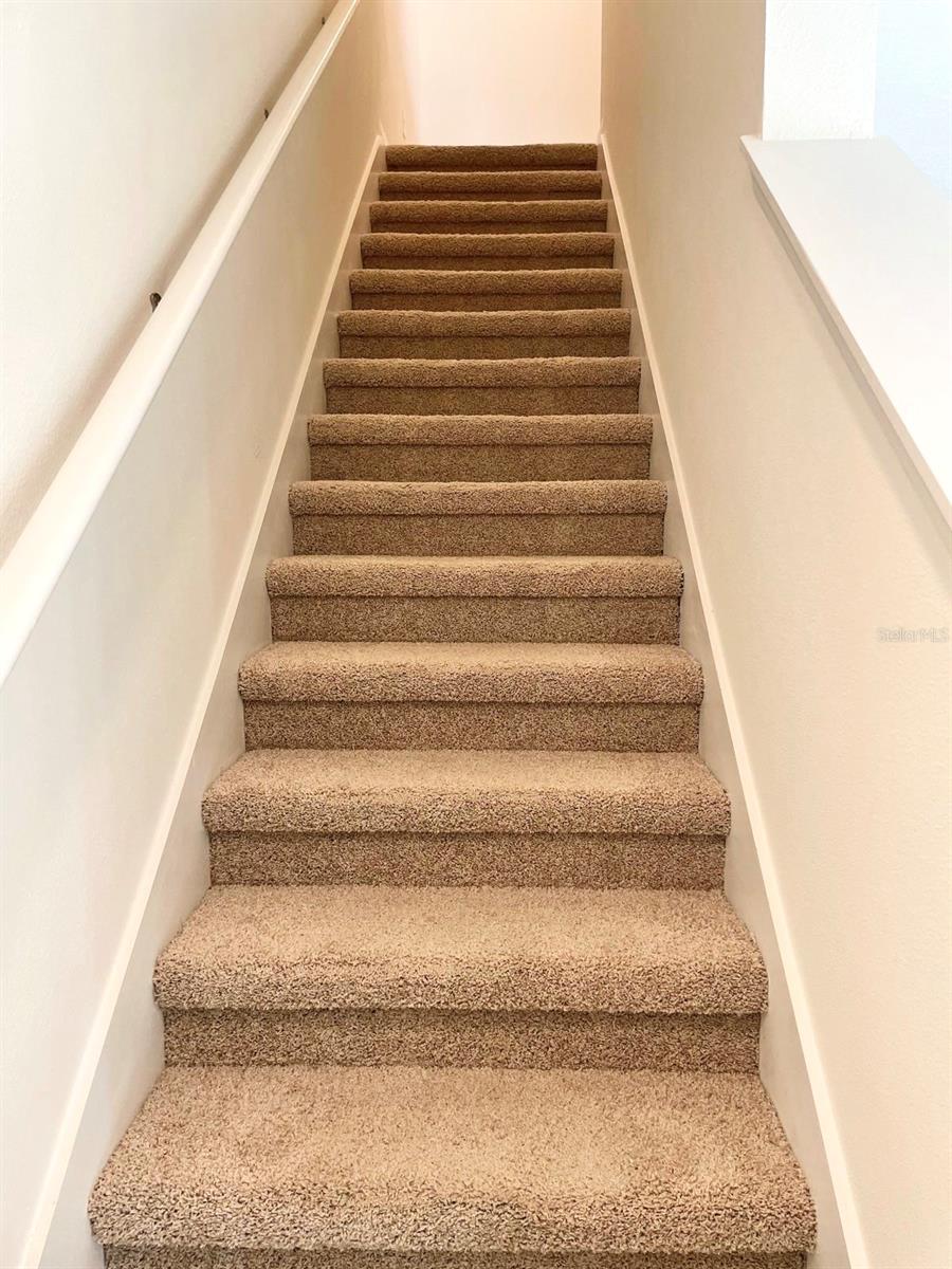 VENEZIA TOWNHOUSES - Residential Lease