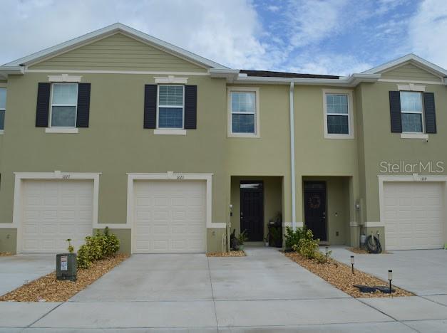 VENEZIA TOWNHOUSES - Residential Lease