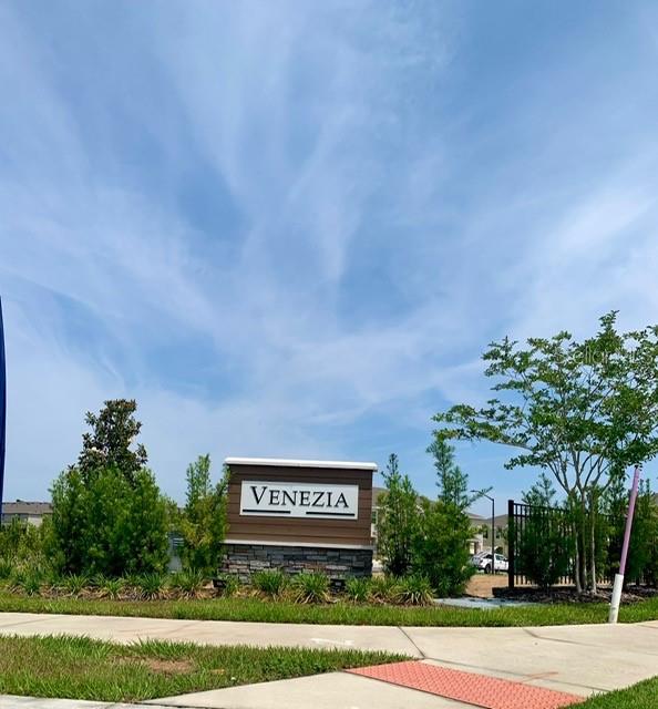 VENEZIA TOWNHOUSES - Residential Lease