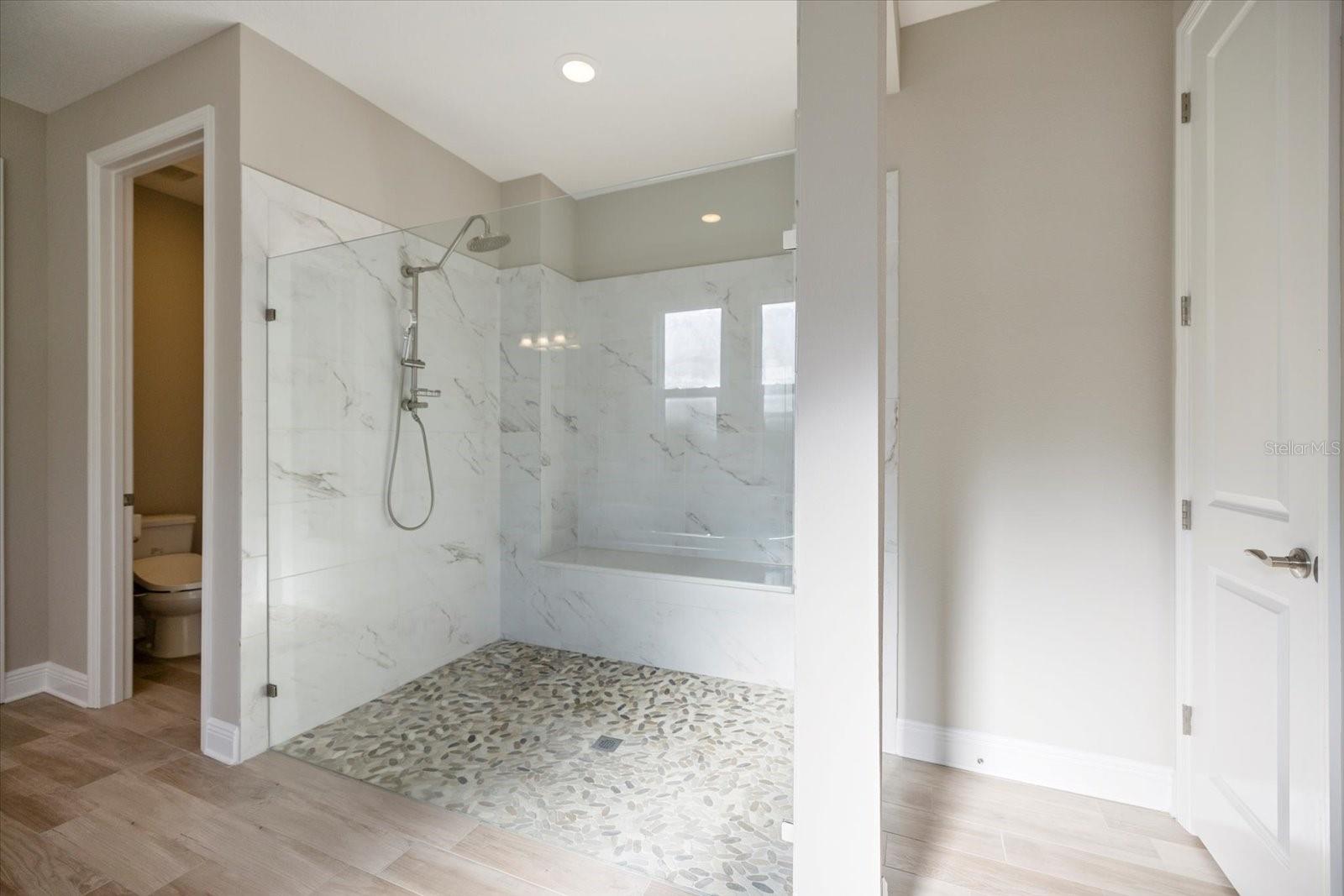 PROMENADE ESTATES PH I - Residential