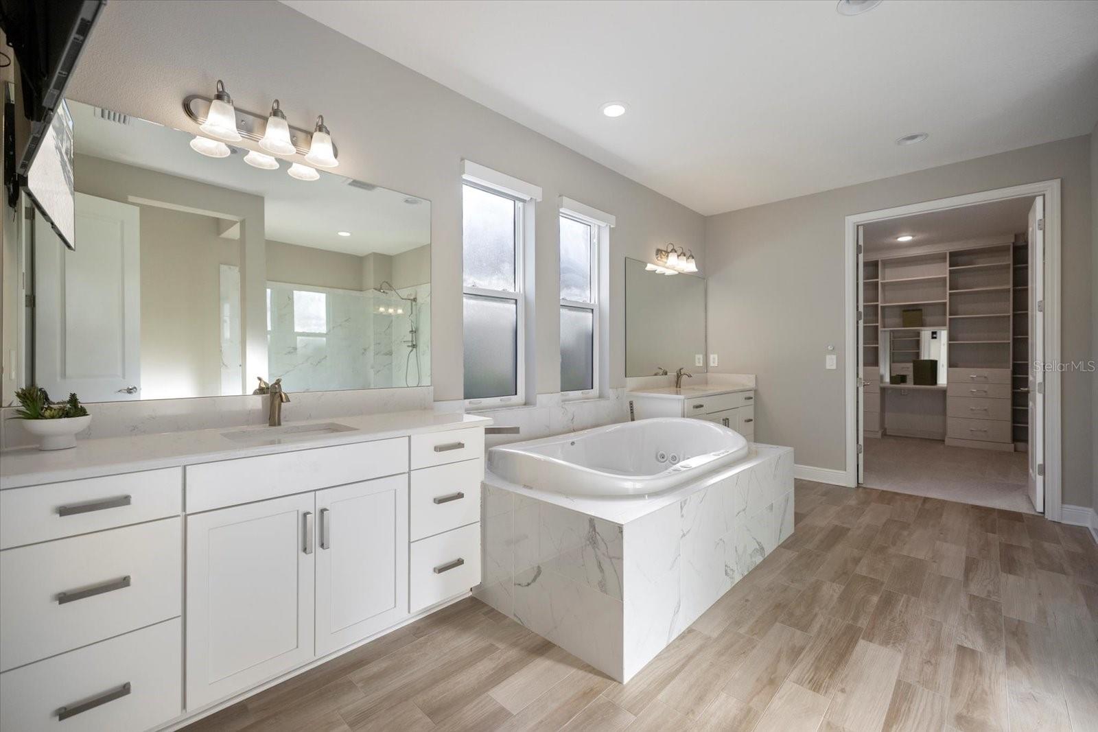 PROMENADE ESTATES PH I - Residential