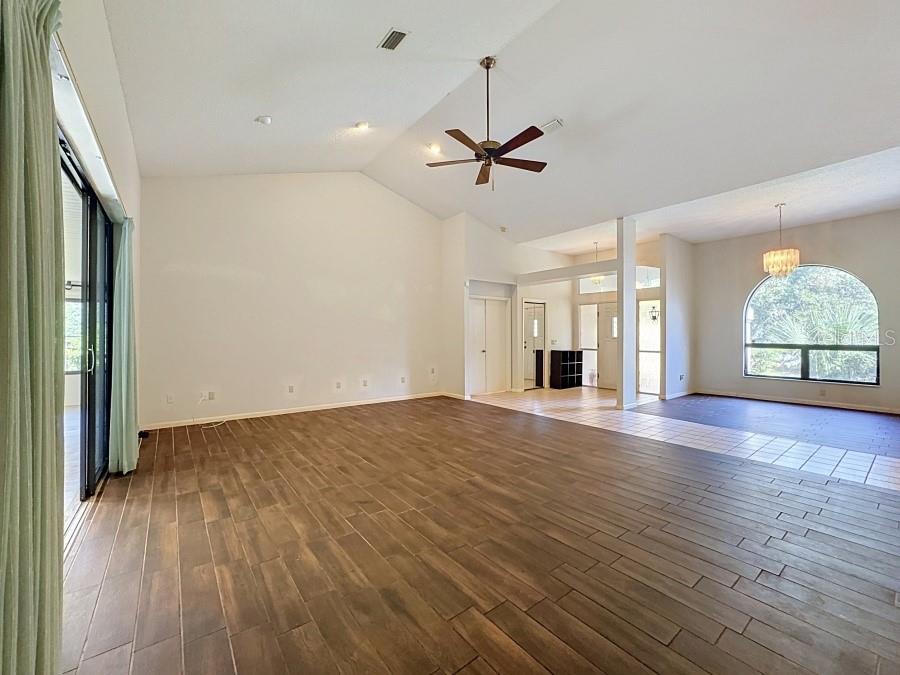 4 BALSAM COURT W