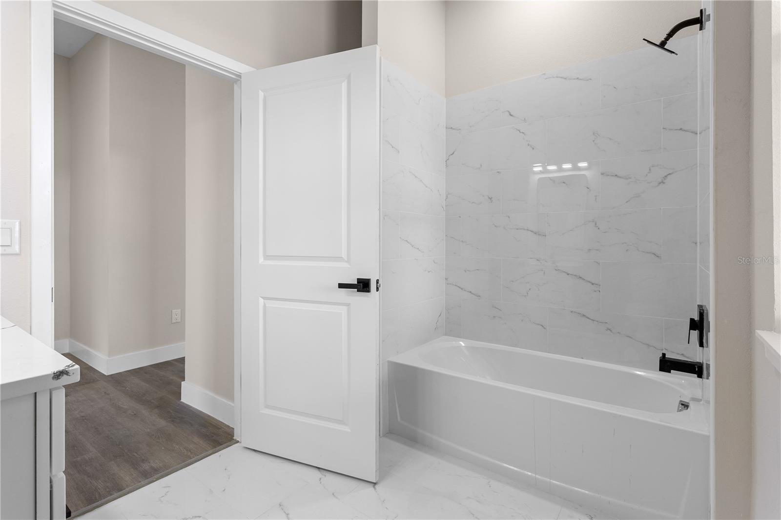 HAINES LAKE ESTATES - Residential Lease