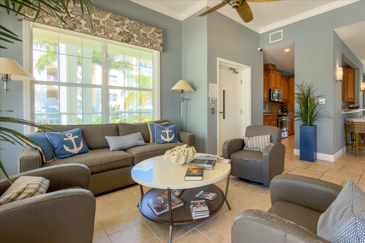 PALMA SOLA BAY CLUB PH 18B - Residential