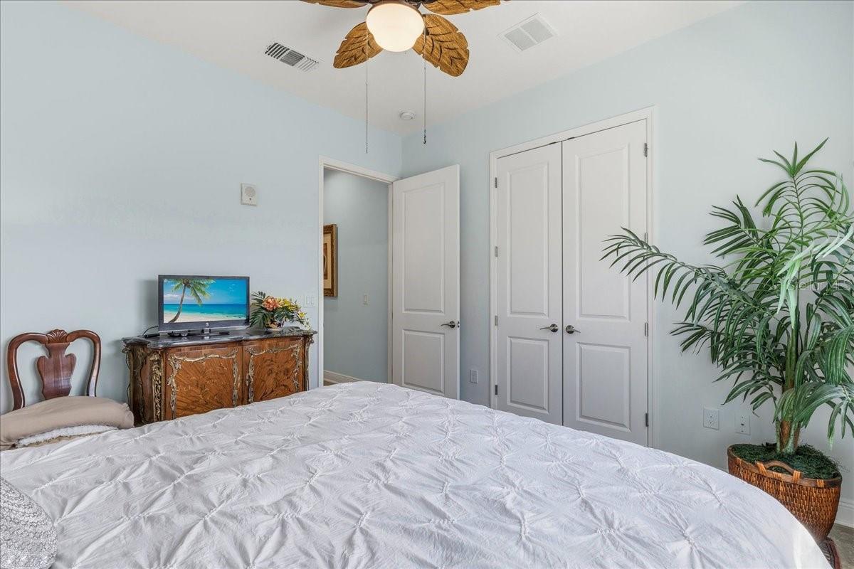 PALMA SOLA BAY CLUB PH 18B - Residential