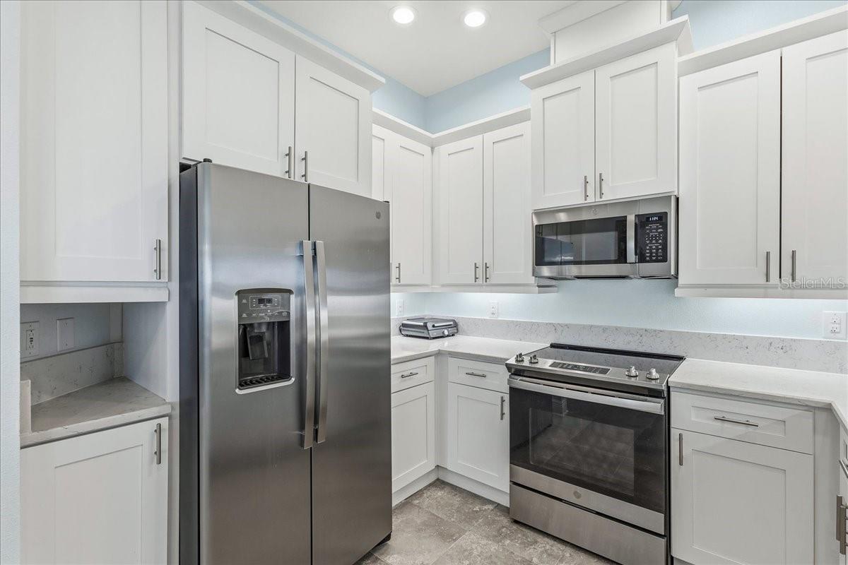 PALMA SOLA BAY CLUB PH 18B - Residential