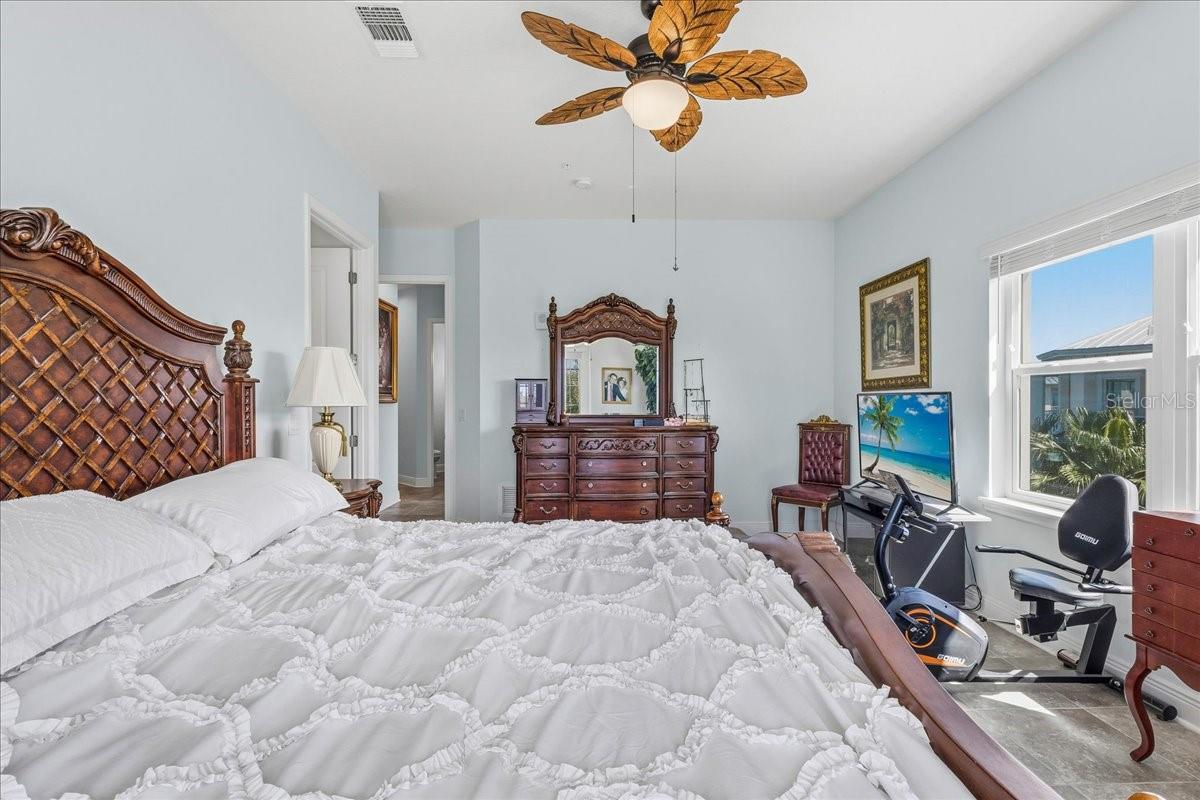 PALMA SOLA BAY CLUB PH 18B - Residential