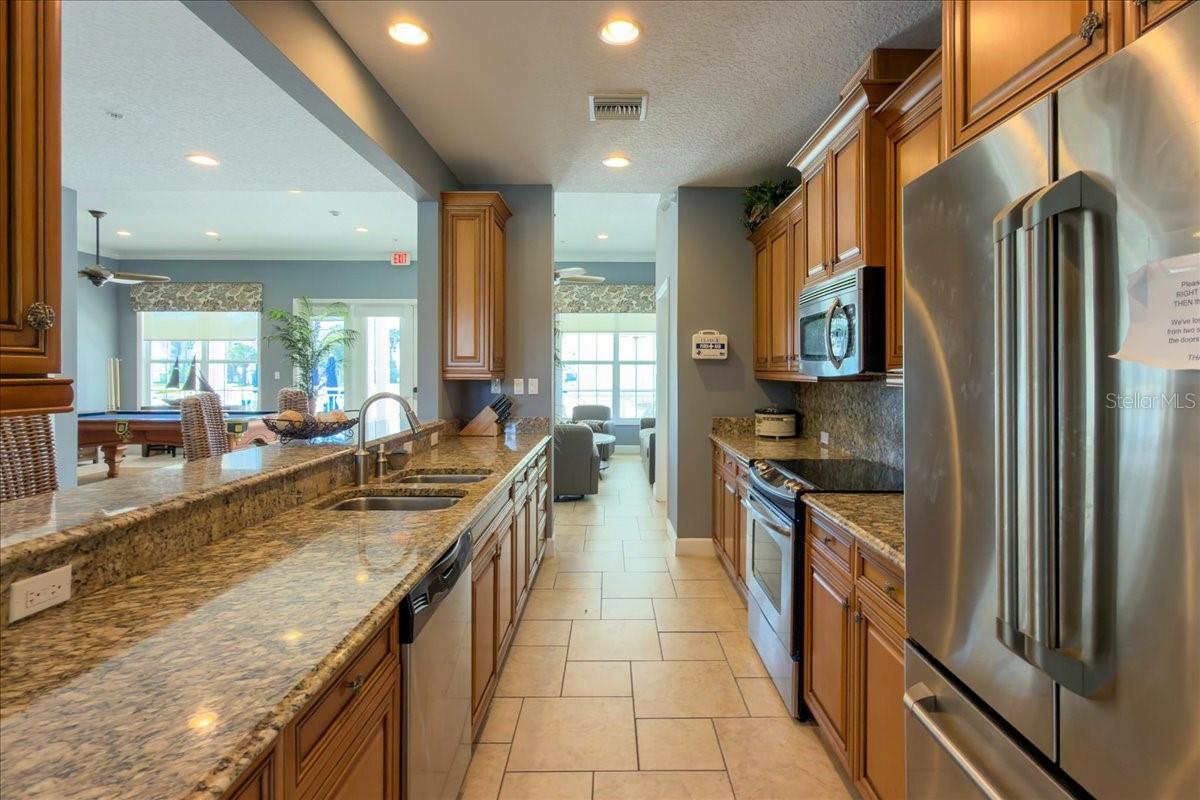 PALMA SOLA BAY CLUB PH 18B - Residential