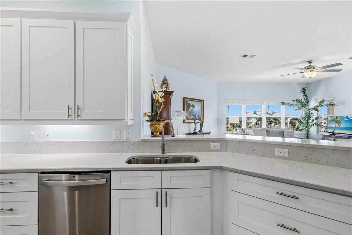 PALMA SOLA BAY CLUB PH 18B - Residential