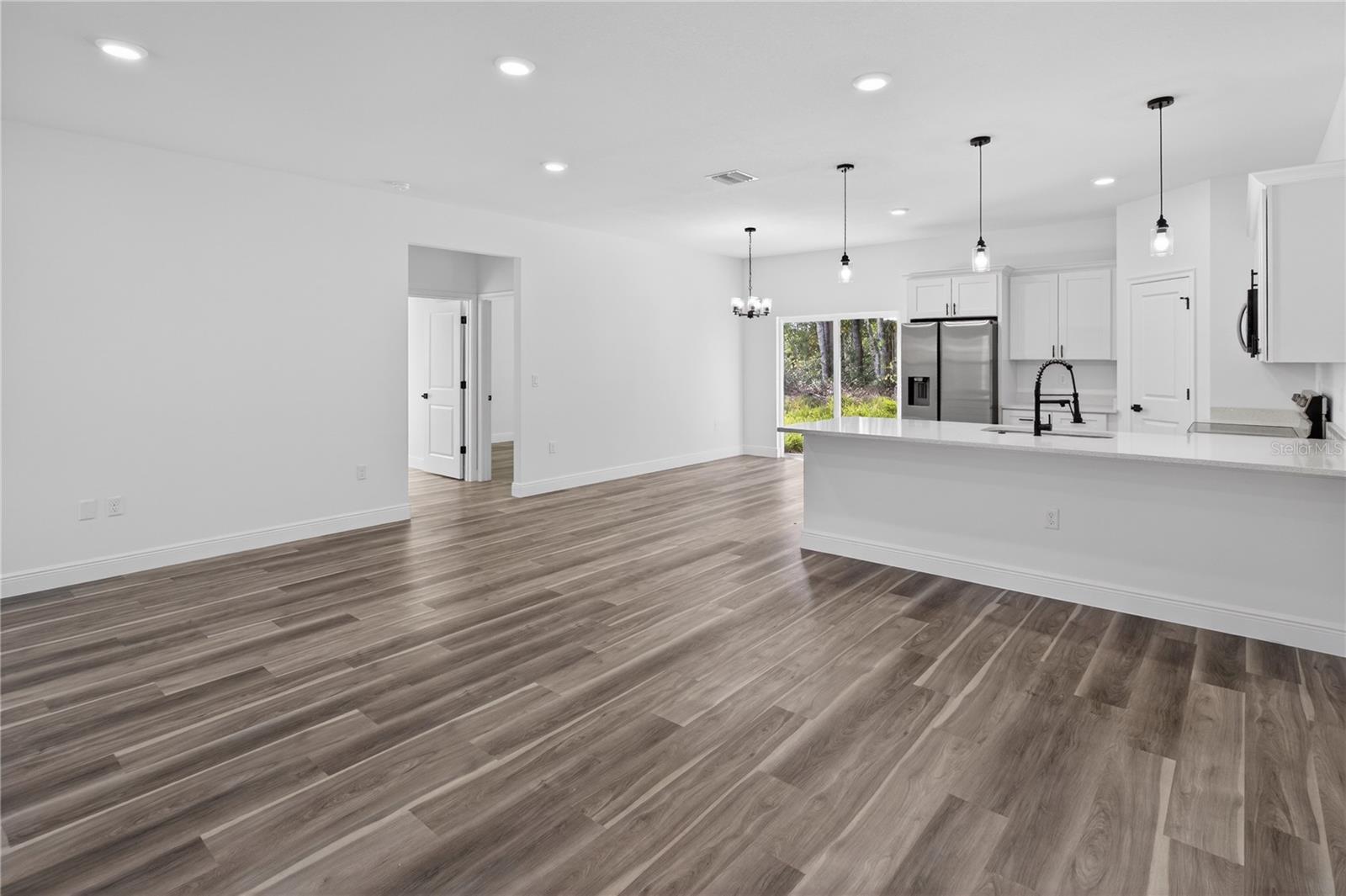 CITRUS SPGS UNIT 04 - Residential Lease