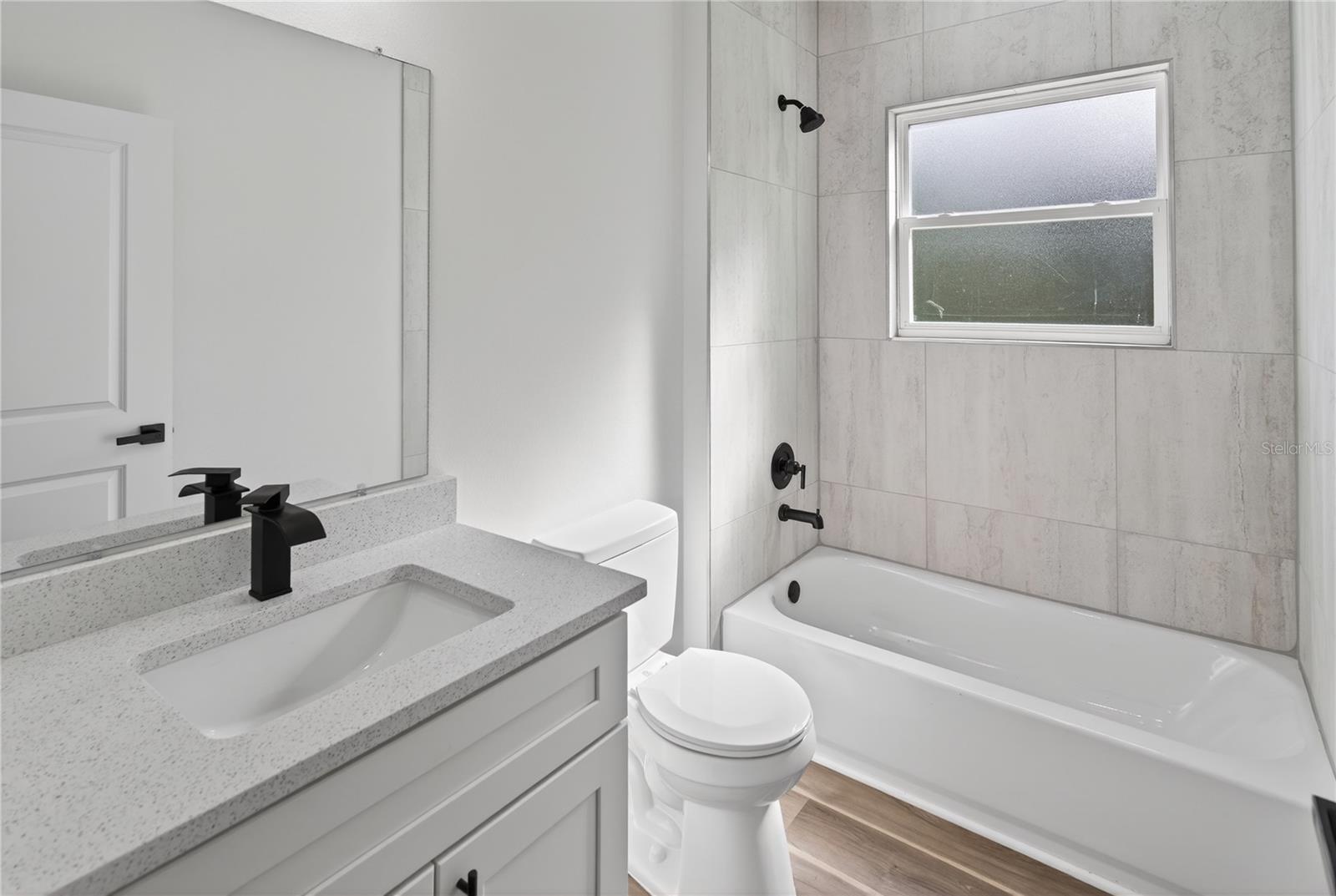 CITRUS SPGS UNIT 04 - Residential Lease