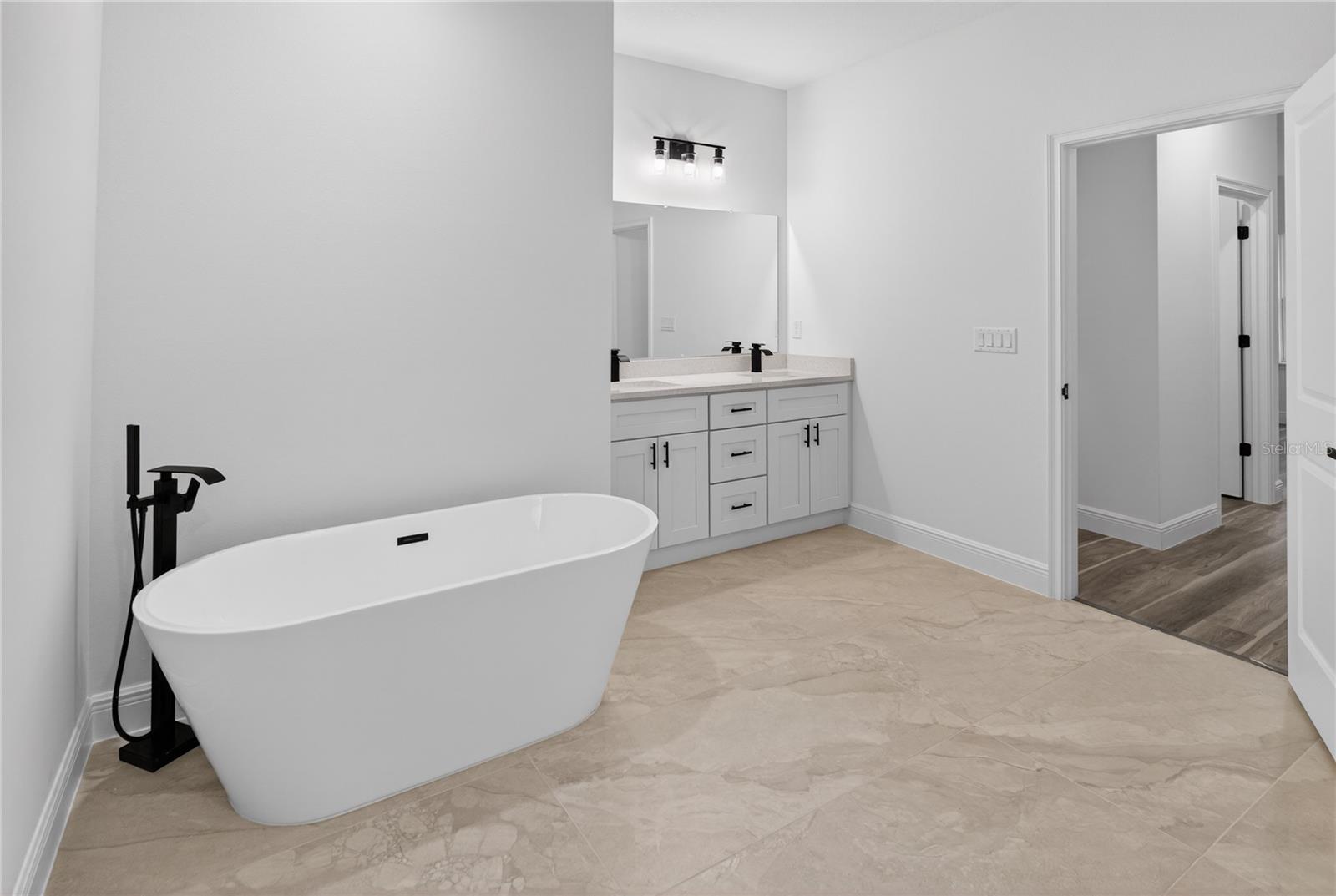 CITRUS SPGS UNIT 04 - Residential Lease